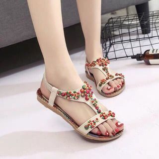 Giày sandal hang mau