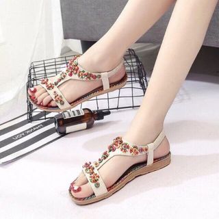 Giày sandal hang mau