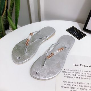 Dép hợp bệt