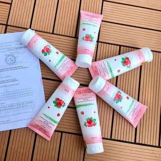 Sữa tắm kích trắng hạt dâu Shirose