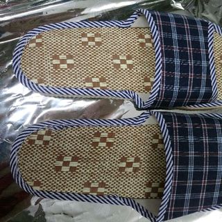 dép chiếu đi biển giá sỉ 28k 1 đôi