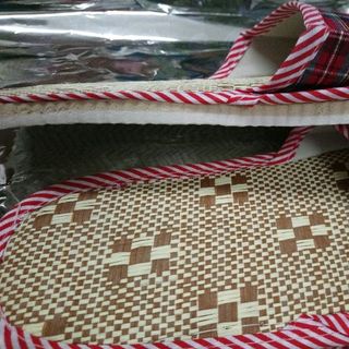 dép chiếu đi biển giá sỉ 28k 1 đôi