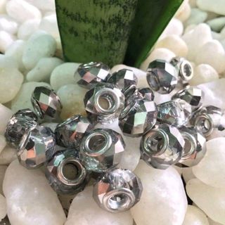 HẠT CHARM XỎ VÒNG LỖ 4MM