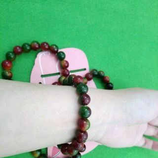 chuỗi đeo tay phong thủy hạt đá 10li giá sỉ 10k 1 chuỗi