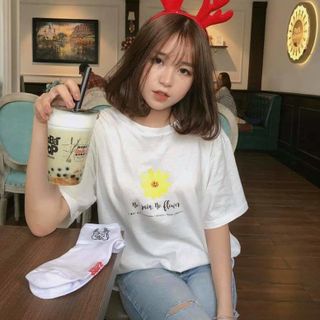 ÁO THUN NỮ HOA VÀNG ĐẸP
