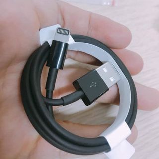 Cáp sạc Lightning iphone đen Apple tặng kèm iMac Pro