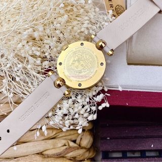 đồng hồ nữ Versacess