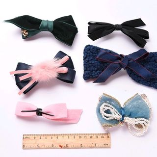 kẹp tóc đủ kiểu ngẫu nhiên