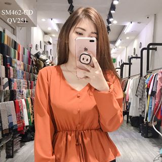 SƠ MI PEPLUM TAY DÀI PHỐI NÚT