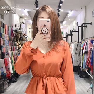 SƠ MI PEPLUM TAY DÀI PHỐI NÚT