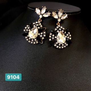 Bông tai đá cao cấpa