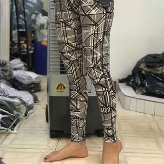 Quần màu mè thể thao