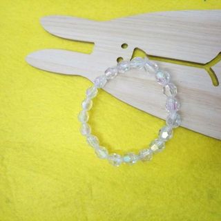chuỗi đeo tay pha lê trắng