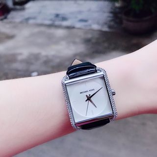 đồng hồ nữ MK màu đen