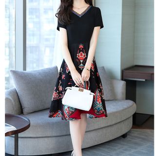 - ĐẦM XÒE IN HỌA TIẾT CỔ TIM DUYÊN DÁNG