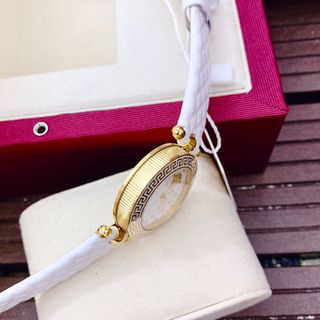 đồng hồ nữ Versacer