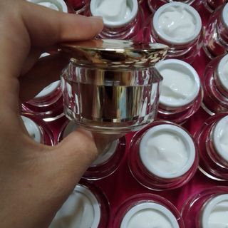 Kem face giảm mụn mờ thâm cao cấp