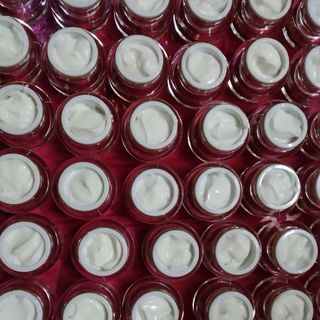 Kem face giảm mụn mờ thâm cao cấp