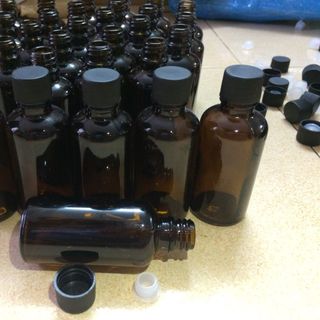 Sỉ lọ thủy tinh nâu nắp bóp giọt nắp nhỏ giọt đen vàng nắp xịt dung tích 10ml
