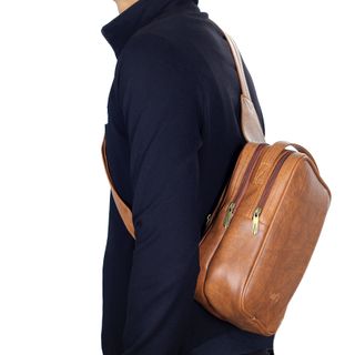 Túi Da Đeo Chéo CNT Unisex MQ16 Bò Đậm