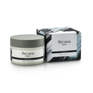 Kem dưỡng ban ngày Reborn Resea Nhật Bản