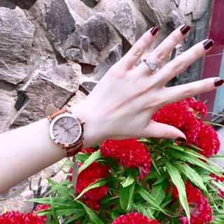 Đồng hồ nữ buberrry nữ màu nâu
