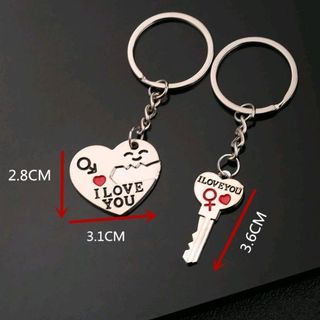 móc khóa inox cặp đôi giá sỉ 16k 1 cặp 2 cái khuyến mãi thêm 1 vòng đeo tay màu đỏ kèm mặt đồng xu kim loại hàng luôn có sẵn