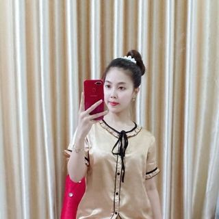 Lụa đùi viền bèo cổ