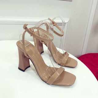 Giày sandal gít cao trụ