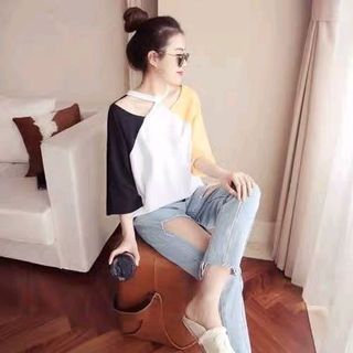 áo cổ chữ V phong cách Hàn Quốc