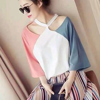 áo cổ chữ V phong cách Hàn Quốc