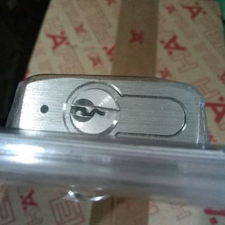 Khóa bấm cửa Hafele 52mm còng 10mm