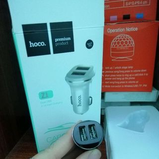 Tẩu sạc ô tô 2 cổng USB Hoco