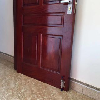 Chân hãm cửa thông minh HL Smart