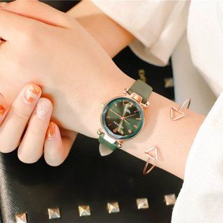 ĐỒNG HỒ MẪU MỚI SANG TRỌNG