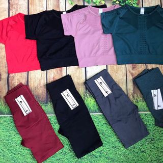 Áo tập croptop đục lỗ