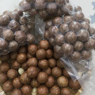 HẠT MẮC CA