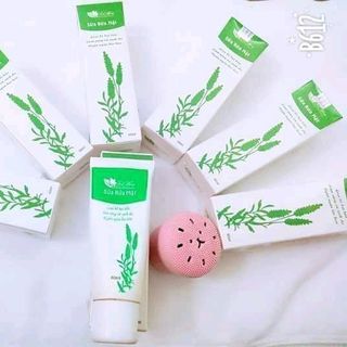 sữa rửa mặt