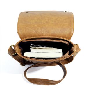 Túi Đeo Chéo Unisex CNT IPAD18 Bò Lợt