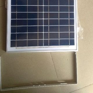 Bộ Đèn Pha Led Năng Lượng Mặt Trời 20w