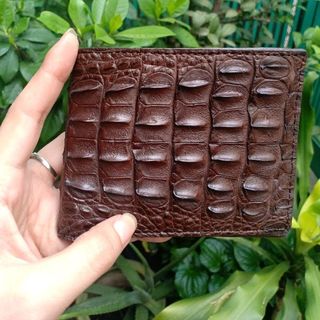 Ví nam da cá sấu 2 mặt gai lưng
