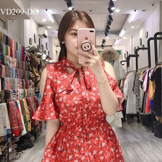 ĐẦM HOA XÒE KHOÉT VAI CỔ NƠ