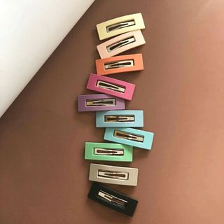 Kẹp tóc màu sắc trendy