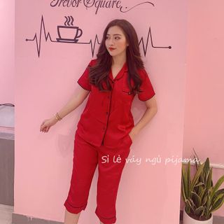 Pijama Lụa Trơn Áo Cộc Quần Lửng Lé Đen giá sỉ