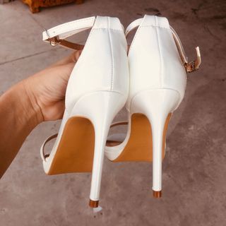 Sandal 11p quai mảnh - Da bóng - Màu Trắng