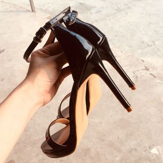 Sandal 11p quai mảnh - Da bóng - Màu Đen