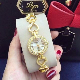 đồng hồ nữ siêu hót