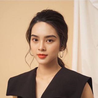 ĐẦM DỰ TIỆC THIẾT KẾ KIỂU XÒE VEST CỔ LỚN