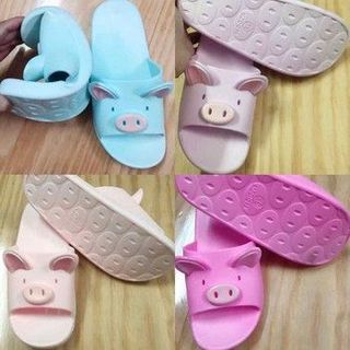 dép heo ủn ỉn