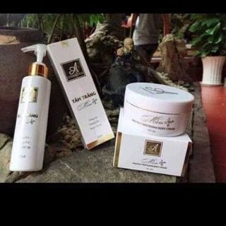 Sữa tắm trắng body mềm